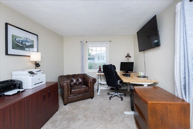 9 Algonquin Road, Danvers, MA 01923