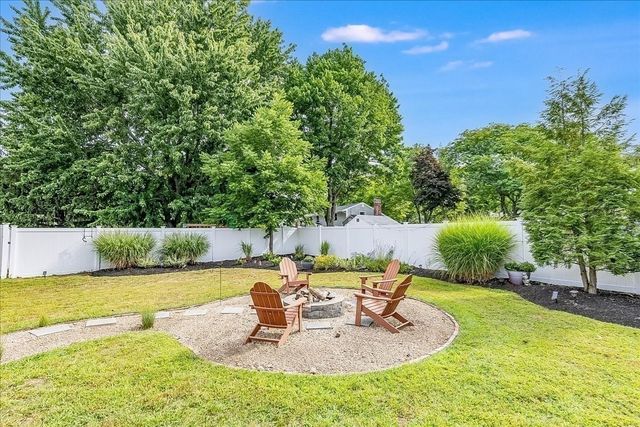 9 Algonquin Road, Danvers, MA 01923