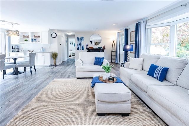 9 Algonquin Road, Danvers, MA 01923