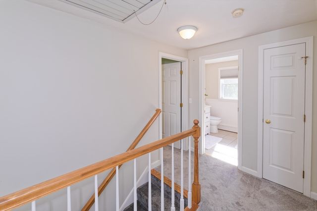6 Chamberlain Road, Uxbridge, MA 01569