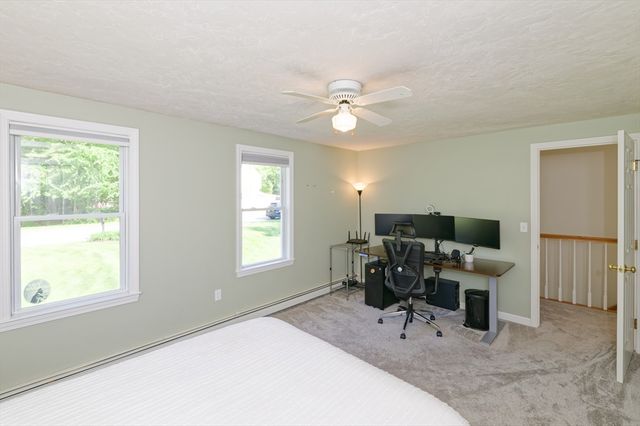 6 Chamberlain Road, Uxbridge, MA 01569