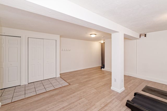 6 Chamberlain Road, Uxbridge, MA 01569