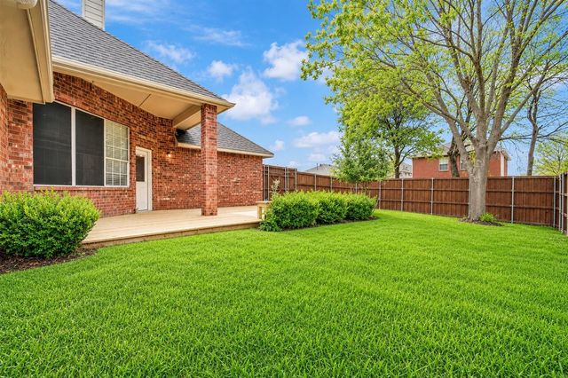 5106 Petersburg Drive, Rowlett, TX 75088