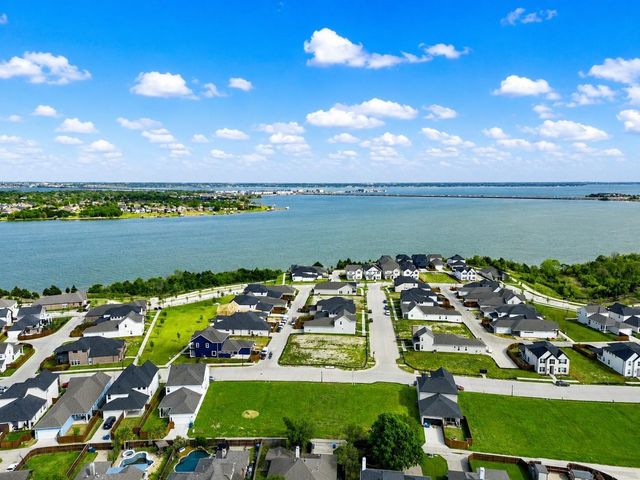 5106 Petersburg Drive, Rowlett, TX 75088