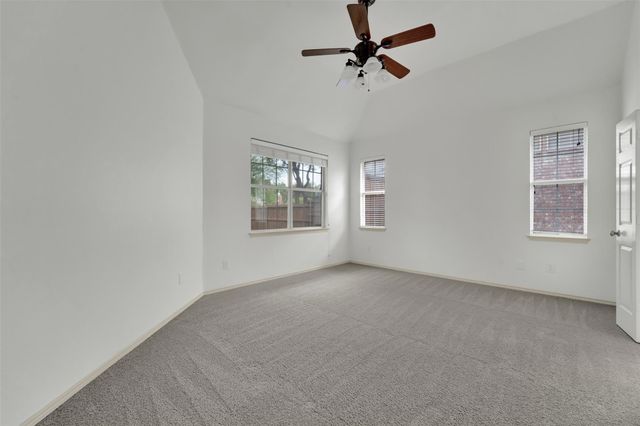5106 Petersburg Drive, Rowlett, TX 75088