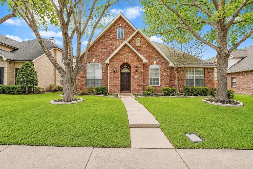 5106 Petersburg Drive, Rowlett, TX 75088