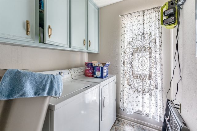 2120 Valleydale Drive, Arlington, TX 76013