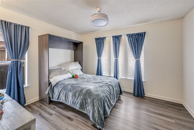 2120 Valleydale Drive, Arlington, TX 76013