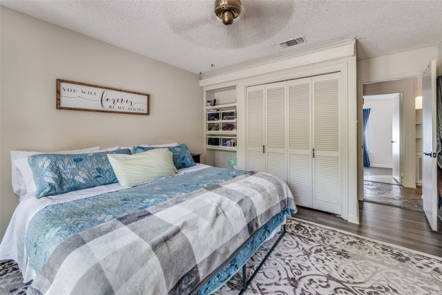 2120 Valleydale Drive, Arlington, TX 76013