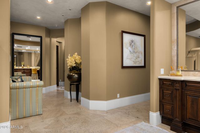 7170 N 69TH Place, Paradise Valley, AZ 85253