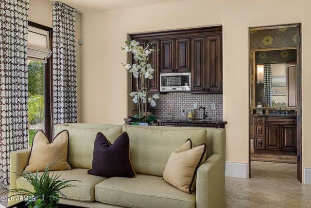 7170 N 69TH Place, Paradise Valley, AZ 85253