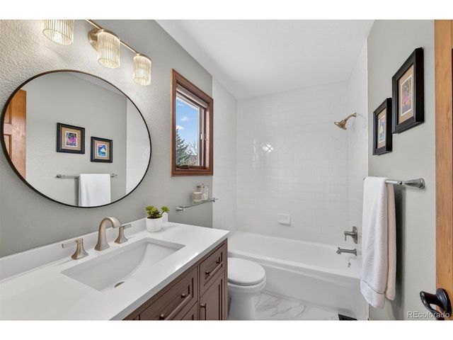 33 Lark Bunting Ln, Littleton, CO 80127