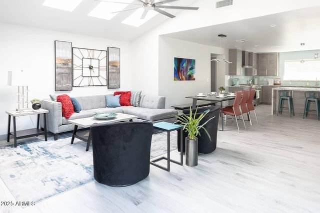 4626 N 75TH Street, Scottsdale, AZ 85251