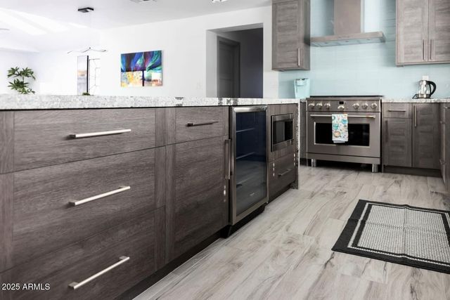 4626 N 75TH Street, Scottsdale, AZ 85251