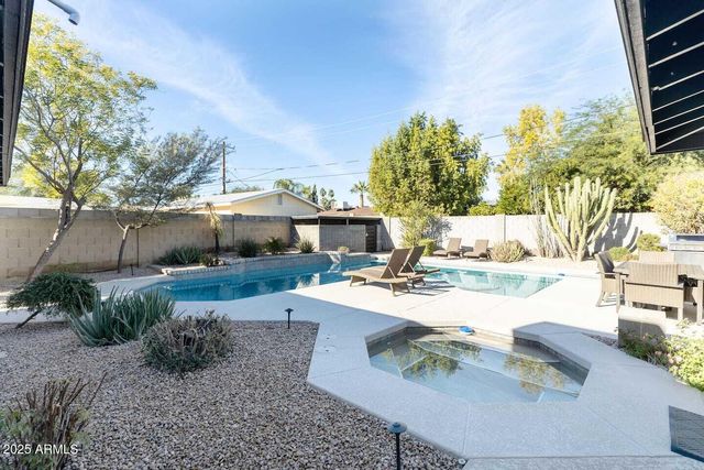4626 N 75TH Street, Scottsdale, AZ 85251
