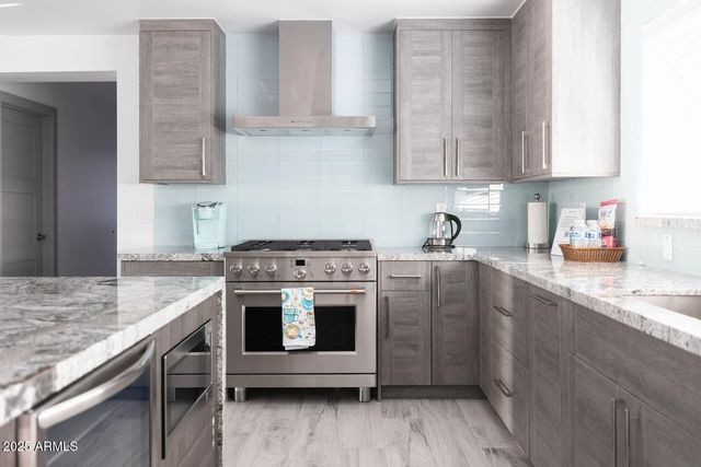 4626 N 75TH Street, Scottsdale, AZ 85251