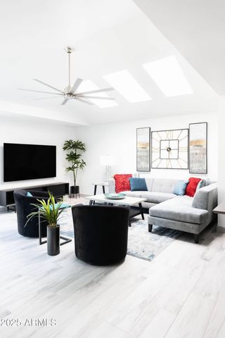 4626 N 75TH Street, Scottsdale, AZ 85251