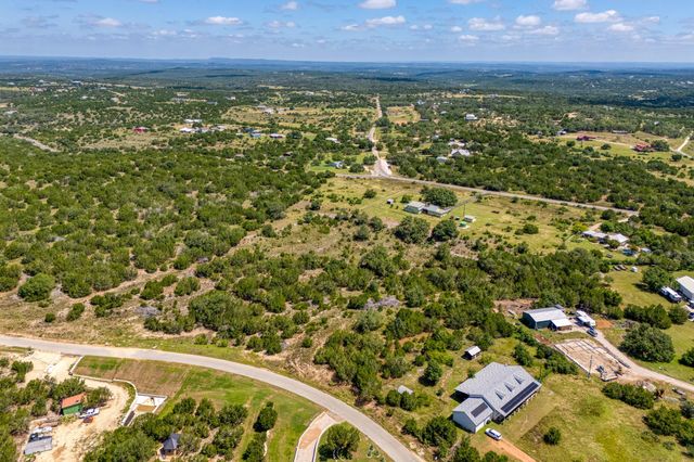 348 Vail River RD, Dripping Springs, TX 78620
