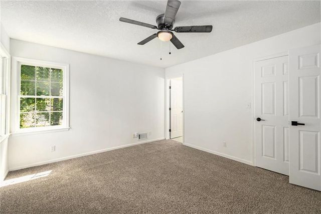 11715 E 60th Street, Kansas City, MO 64133