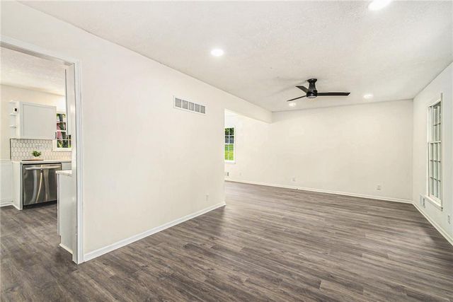 11715 E 60th Street, Kansas City, MO 64133