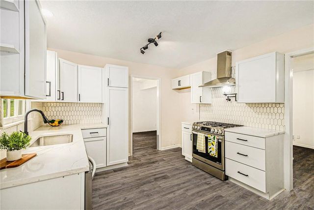 11715 E 60th Street, Kansas City, MO 64133