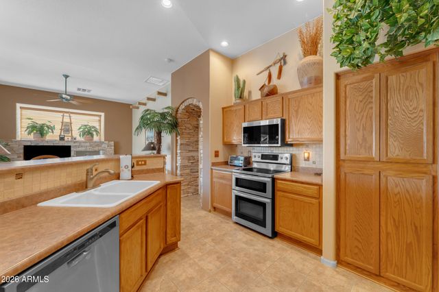 2862 N 156TH Drive, Goodyear, AZ 85395