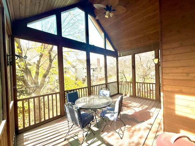 4 Greenbrier Court, Lake In The Hills, IL 60156