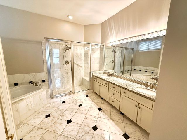 4 Greenbrier Court, Lake In The Hills, IL 60156