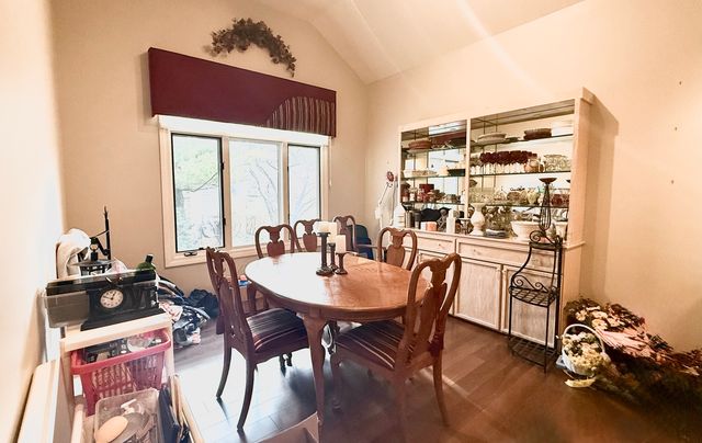 4 Greenbrier Court, Lake In The Hills, IL 60156