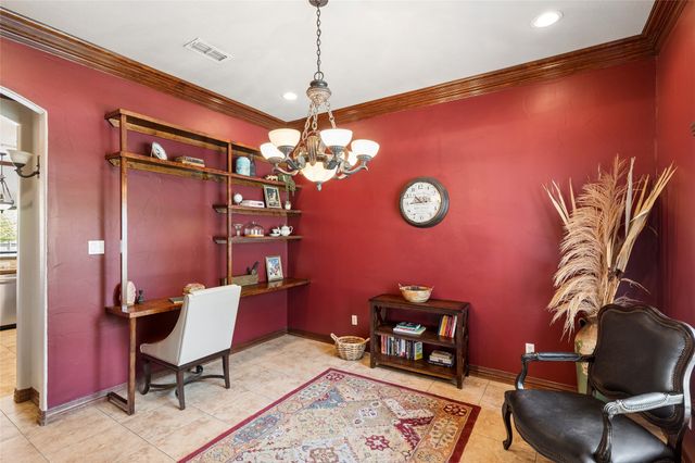 941 Thomas Crossing Drive, Fort Worth, TX 76028