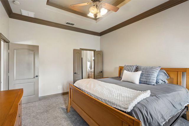 941 Thomas Crossing Drive, Fort Worth, TX 76028