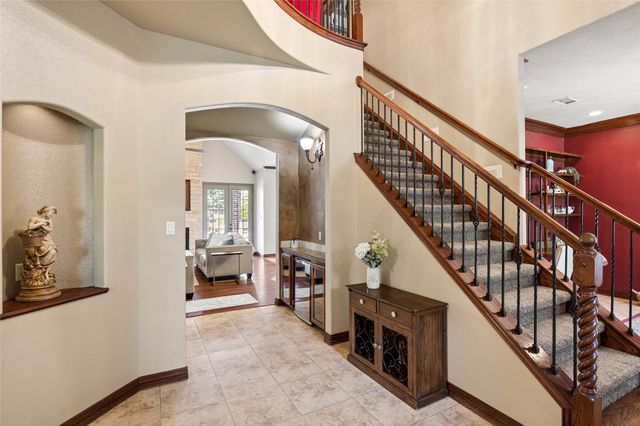 941 Thomas Crossing Drive, Fort Worth, TX 76028