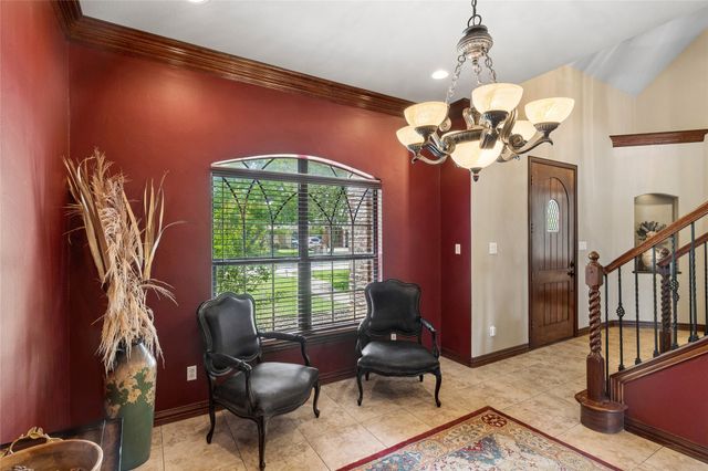 941 Thomas Crossing Drive, Fort Worth, TX 76028