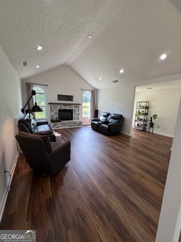 184 Lee Thompson Road, Moreland, GA 30259