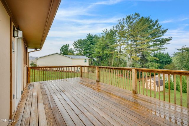 4802 South Wind Drive, Kingsport, TN 37664