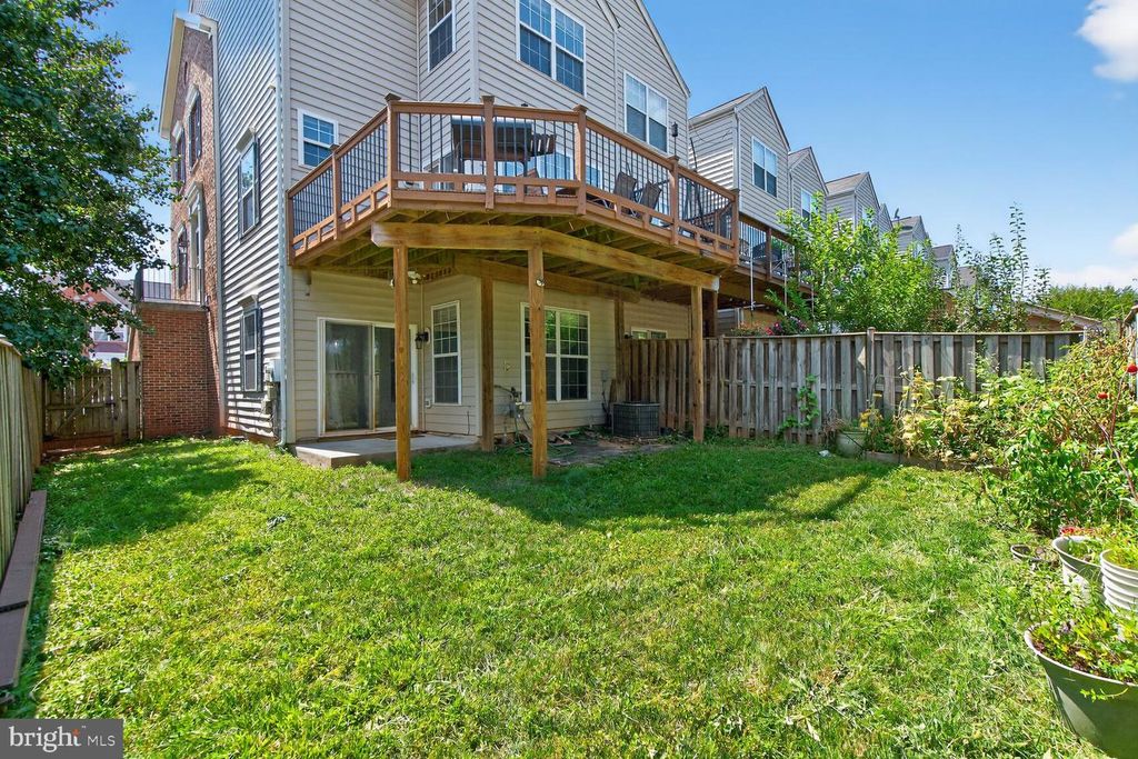 558 EDMONTON TER NE, Leesburg, VA 20176