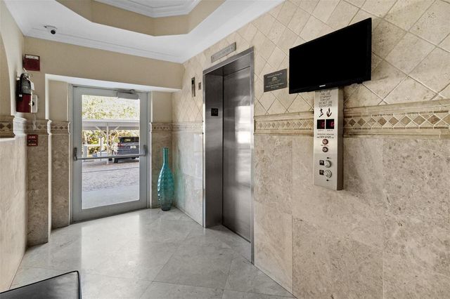 1160 Hillsboro Mile 903, Hillsboro Beach, FL 33062