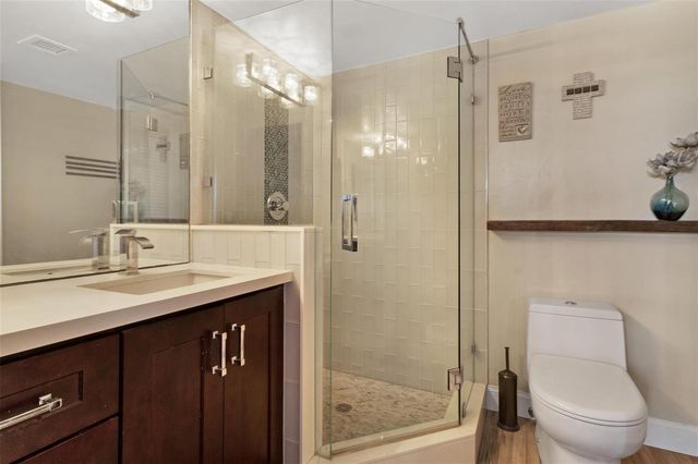 1160 Hillsboro Mile 903, Hillsboro Beach, FL 33062