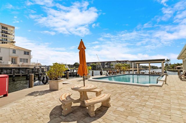 1160 Hillsboro Mile 903, Hillsboro Beach, FL 33062