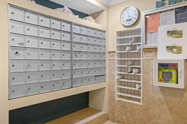 1160 Hillsboro Mile 903, Hillsboro Beach, FL 33062