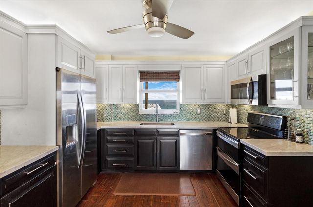 1160 Hillsboro Mile 903, Hillsboro Beach, FL 33062