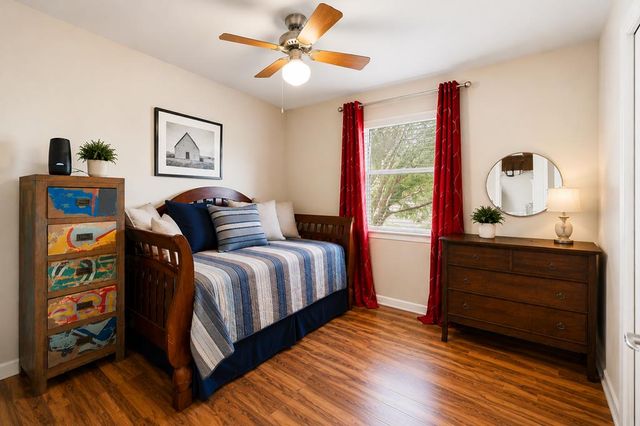 304 Earl Dr, Kerrville, TX 78028