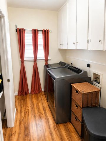 304 Earl Dr, Kerrville, TX 78028