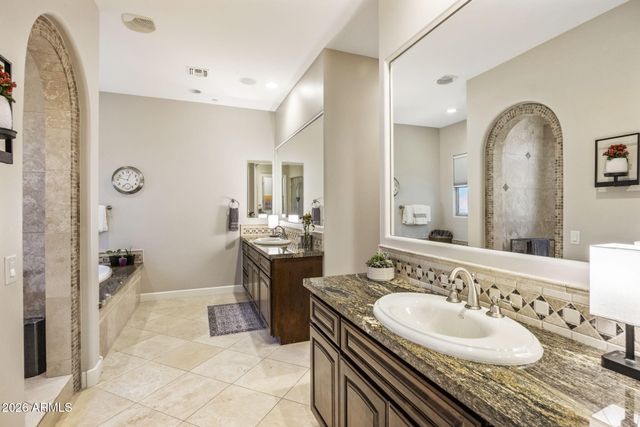 9488 E CANYON VIEW Road, Scottsdale, AZ 85255