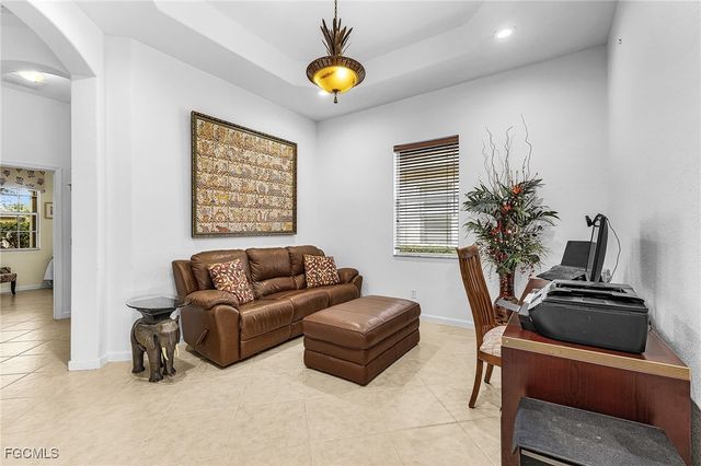 3900 Lakeview Isle CT, Fort Myers, FL 33905