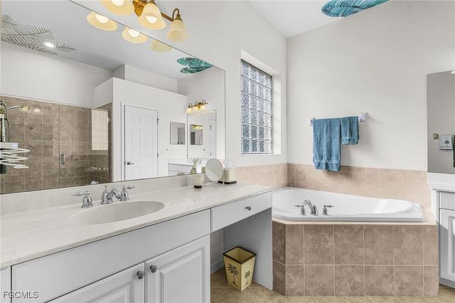 3900 Lakeview Isle CT, Fort Myers, FL 33905