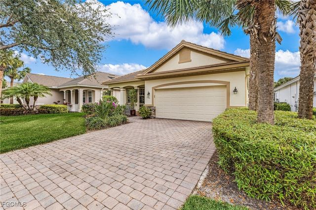 3900 Lakeview Isle CT, Fort Myers, FL 33905