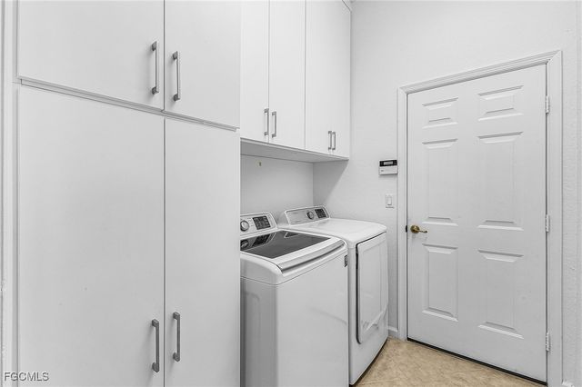 3900 Lakeview Isle CT, Fort Myers, FL 33905