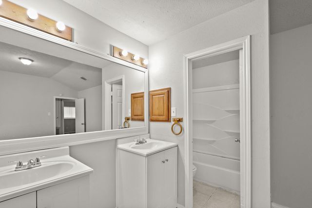 6607 Navidad Road, Houston, TX 77083