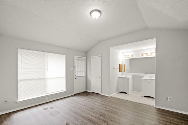 6607 Navidad Road, Houston, TX 77083